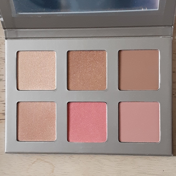ICONIC LONDON - Blaze Chaser Face Palette - Picture 5 of 6